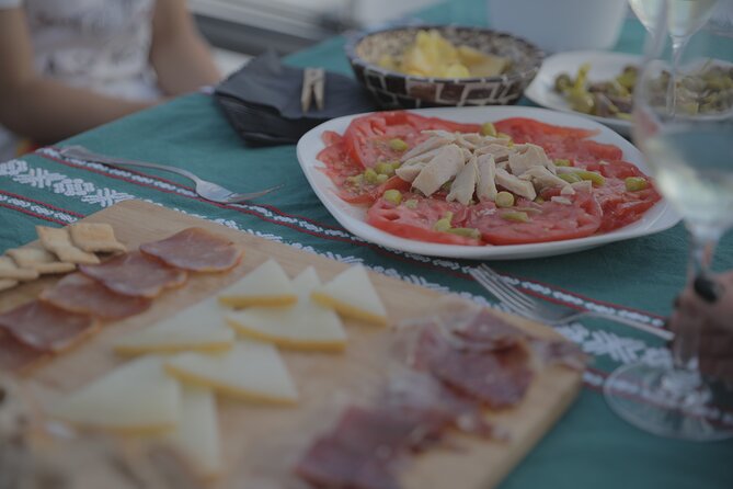 San Sebastian Private Sailing at La Concha Beach & Pasai Donibane - Practical Tips for Your Sailing Trip