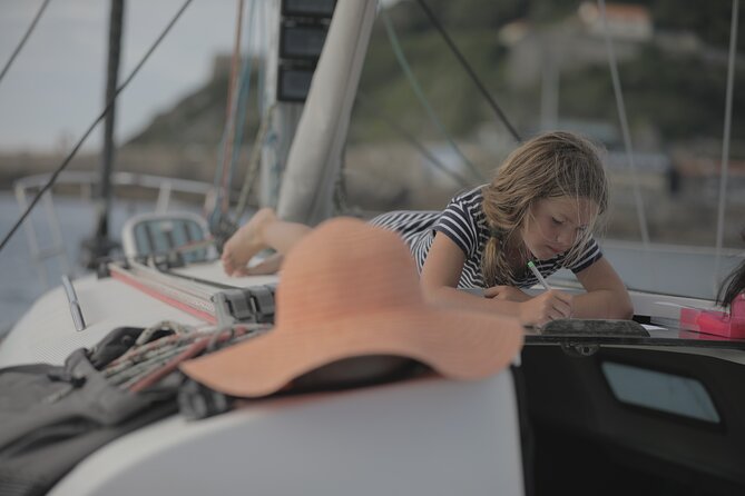 San Sebastian Private Sailing trips & Socioeducational boat tours - The Experience with Skipper Unai