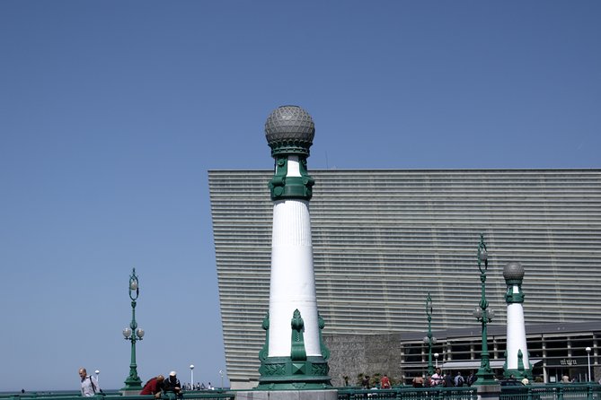 San Sebastian - Private walking tour - Starting Point at Kursaal: Easy and Central