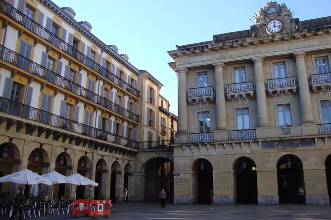 San Sebastian - Private walking tour - The History and Culture of San Sebastian