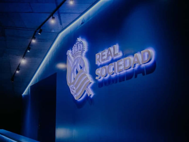San Sebastian: Real Sociedad Stadium Guided Interactive - Exploring the Reale Arenas Exclusive Areas