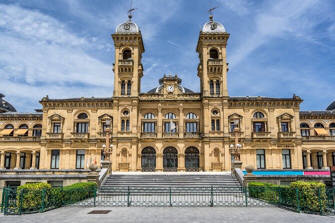 San Sebastian Scavenger Hunt and Highlights Self-Guided Tour - Practical Details: Booking, Cancellation, and Accessibility