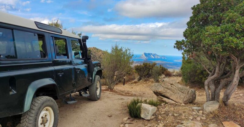San Teodoro: Rio Pitrisconi Jeep and Hiking Tour - Explore Sardinia’s Stunning Nature with the Rio Pitrisconi Jeep and Hiking Tour