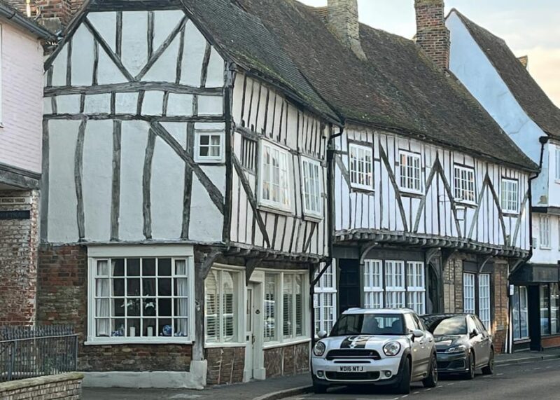 Sandwich: Private 2hr Walking Tour with a Blue Badge Guide - Religious Refuge and 16th-Century Settlers