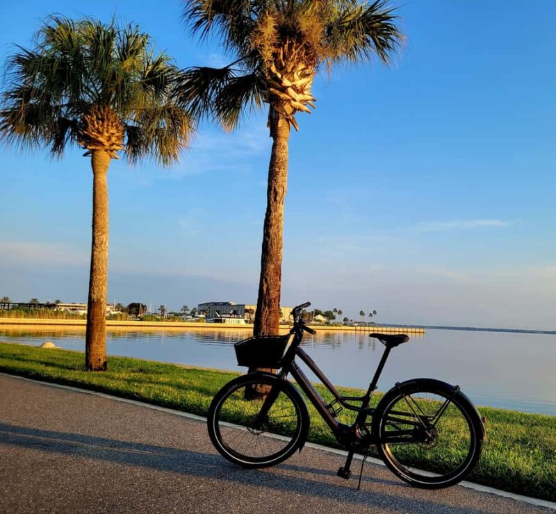 Sanford: E-Bike Rental with Helmet and Lock - Key Points
