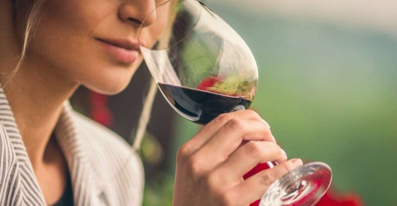 Santa Barbara: Wine, Chocolate and History Walking Tour - Indulging in Artisanal Chocolates and Local Delights