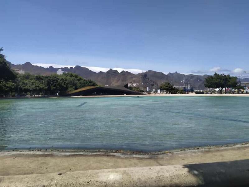 Santa Cruz de Tenerife: Prestigious Places Walk - The Artistic Significance of Plaza de la Candelaria