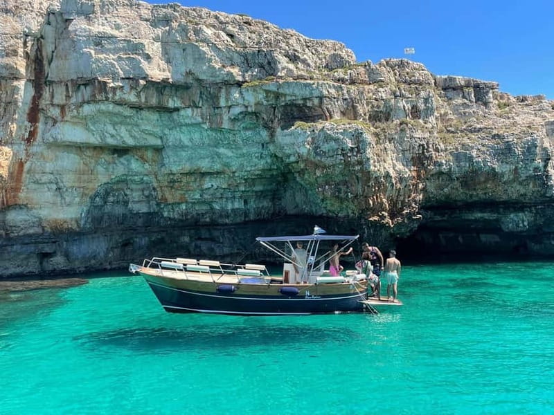 Santa Maria di Leuca : Tour in barca ,grotte e snorkeling - Key Points