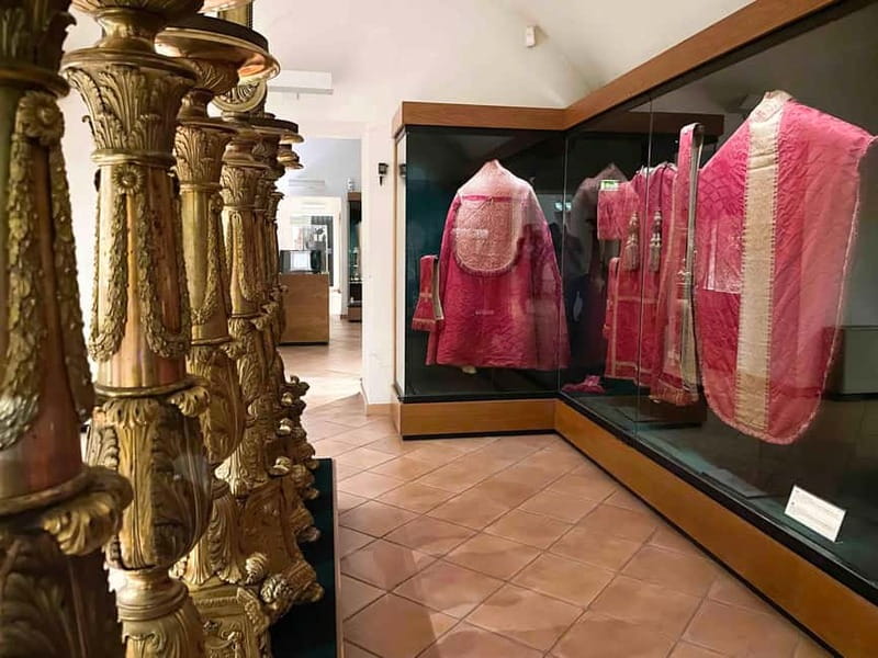 Santa Maria Maggiore: Pope Francis Entry Ticket, Audio Guide - Explore Santa Maria Maggiore with Priority Access and an Audio Guide