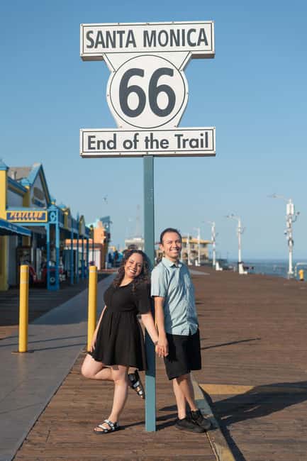 Santa Monica: Photoshoot with Edited Images - Scenic Beach and Ocean Avenue Shots