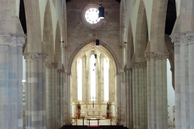 Santarem Sul: Santo Milagre, Pedro Alvares Cabral, Gothic, Portas do Sol, Art - Exploring the Church of Santa Maria de Marvila