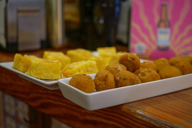 Santiago and Valença do Minho Full Day Private Tour - Shopping and Strolling in Valença do Minho