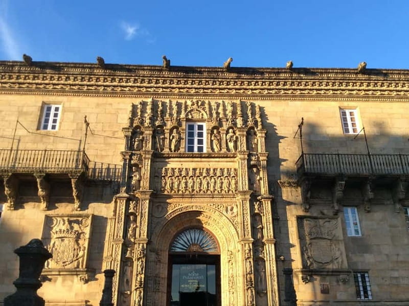 Santiago de Compostela: 4hours tour with everything included - Key Points