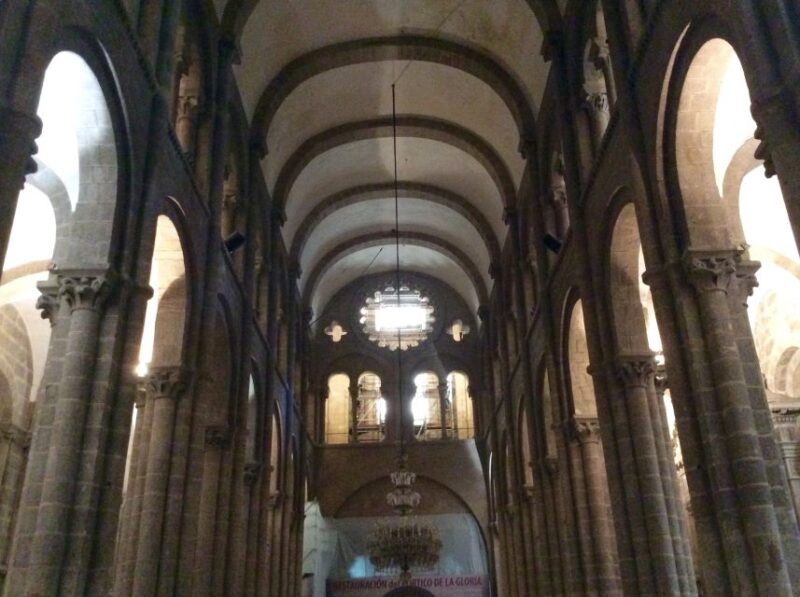 Santiago de Compostela Cathedral and Museum Guided Tour - The Significance of the Cathedral to Pilgrims