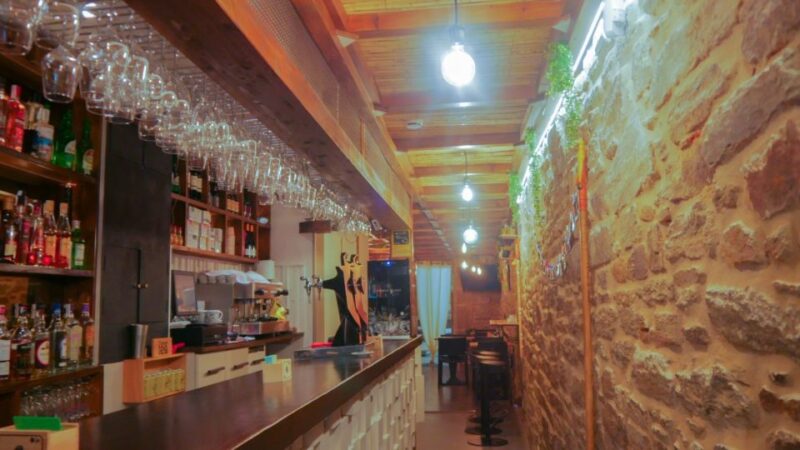 Santiago de Compostela: Cheese and Wine Tasting Experience - What Wines and Cheeses Are Sampled?