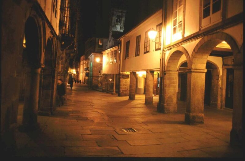 Santiago de Compostela: legends tour and galician dinner - Why This Tour Stands Out