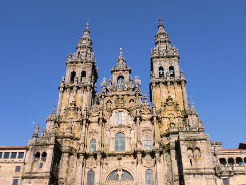 Santiago de Compostela: Private Guided Tour in two hours - Ending the Tour with Local Flavors
