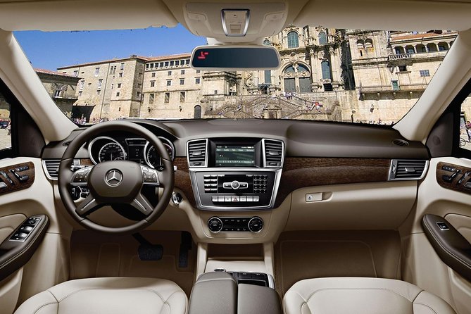 Santiago de Compostela Private Transfer from SCQ Airport to City centre - Seamless Arrival with a Private Transfer from Santiago de Compostela Airport to the City Center