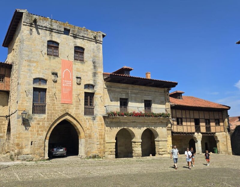 Santillana del Mar: exclusive private tour with Collegiate Church of Santa Juliana - Customizable Tour According to Your Interests