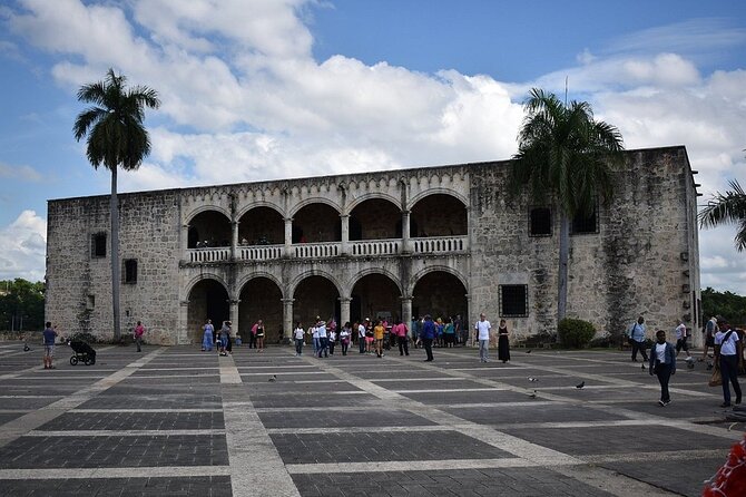 SANTO DOMINGO/ City tour - the best Adventures & traditional - From Punta Cana to Santo Domingo’s Oldest Neighborhoods