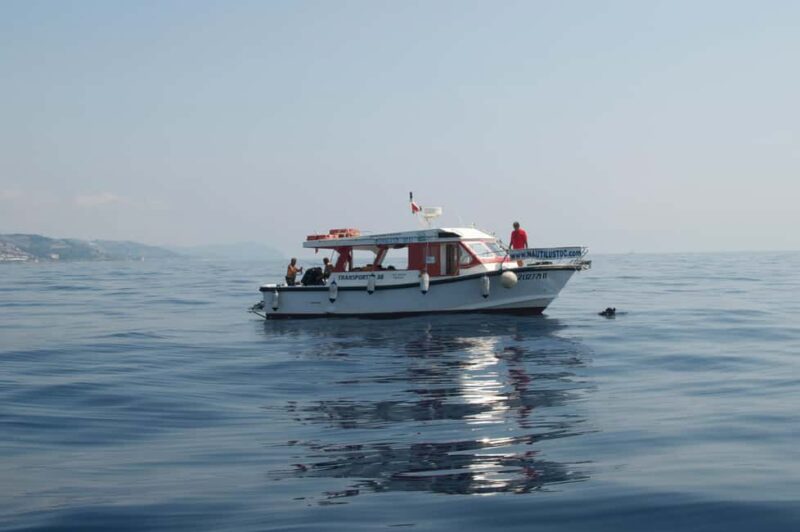 SANTO STEFANO AL MARE: 2-HOUR BOAT DAY TRIP - Onboard Amenities and Refreshments