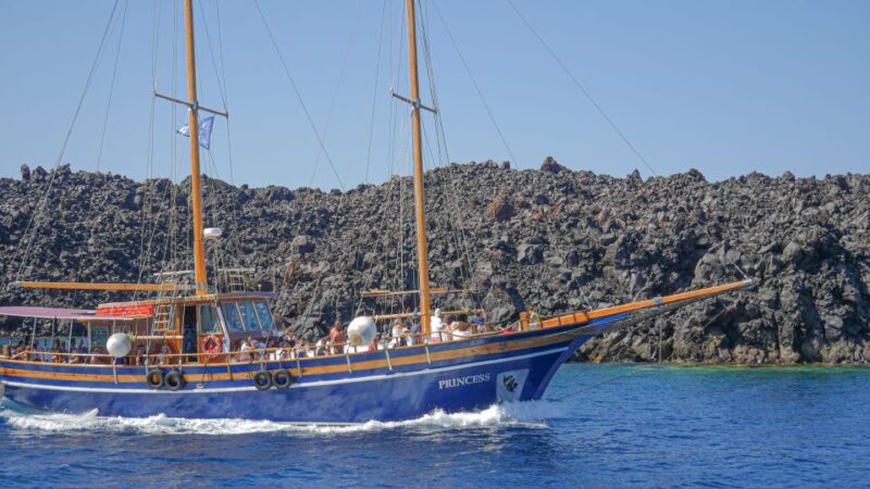 Santorini 2-Day Combo: Volcano Boat Cruise & Island Bus Tour - Explore Santorini in Just 2 Days with a Comprehensive Combo Tour