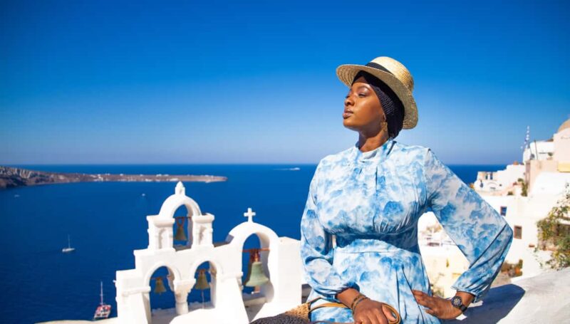 Santorini: 40-minute Photoshoot in Oia - Choosing Your Starting Point in Oia