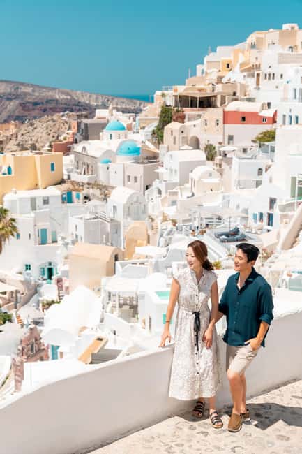 Santorini: 45-minute Photoshoot in Oia - The Itinerary and Photo Stops in Oia