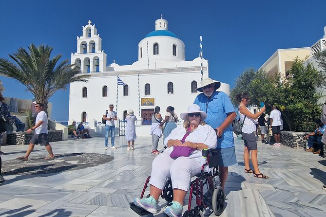 Santorini: 4hr Private Accessible Tour for Limited Mobility - The Castle of St Nicholas and the Legendary Sunset in Oia