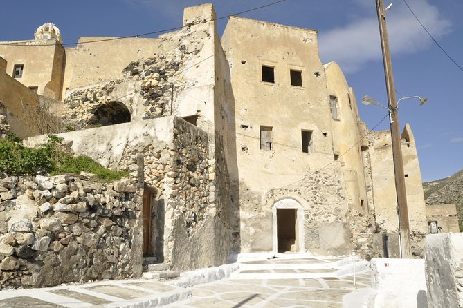 Santorini: 4hr Private Countryside Hidden Paths Tour - Photo Stops at the Lighthouse and Scenic Overlooks