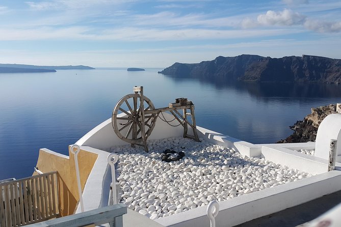Santorini: 4hr Small Group Shore Excursion with Minimum Walking - Practical Logistics and Group Size