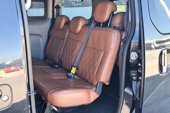 Santorini Airport Private Transfer  Fast, Safe & Comfortable - Meeting Point at Santorini Airport