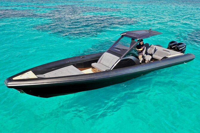 Santorini Caldera: Private Cruise with Speed Boat & Open Bar - Onboard Amenities: Snacks, Drinks, and Comfort