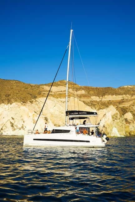 Santorini: Catamaran Cruise with Fresh Meal & Open Bar - Swimming, Snorkeling, and Flexibility at the Beaches