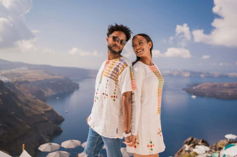 Santorini: Couple Family Photoshoot with Pickup - Flexible Booking and Cancellation Policies