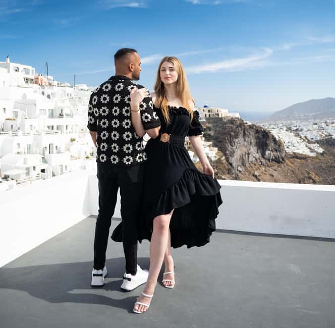 Santorini Couple Photoshooting - Discovering Imerovigli and Scenic Photo Spots