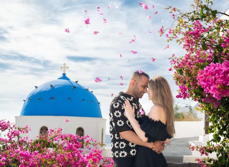Santorini Couple Photoshooting - Who Will Enjoy the Santorini Couple Photoshooting?