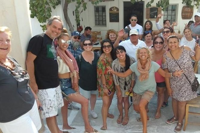 Santorini Day Tour with Sunset in Oia - Relaxing at Perissa Beach and Lunch Options