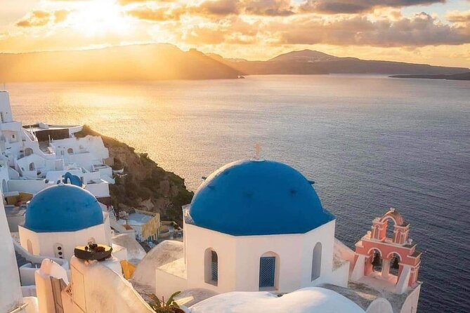 Santorini Delights: A Cruise Passenger's Dream Day - Oias Postcard-Perfect Charm