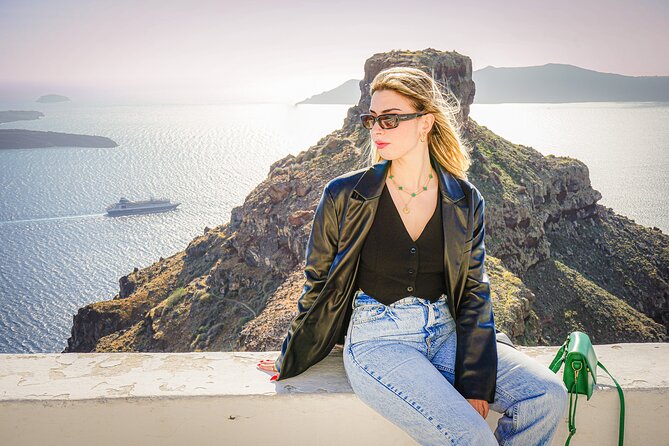 Santorini Discovery Private Custom Tour - The Lighthouse and Romantic Views