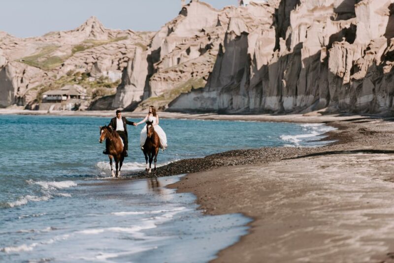 Santorini: Exclusive Private Horse Riding with picnic - Practical Details: Logistics and Booking
