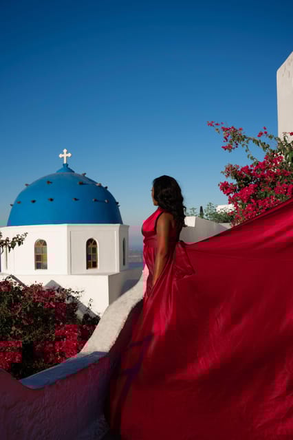 Santorini Flying Dress Photoshoot - Comparing This Experience with Similar Santorini Photoshoots