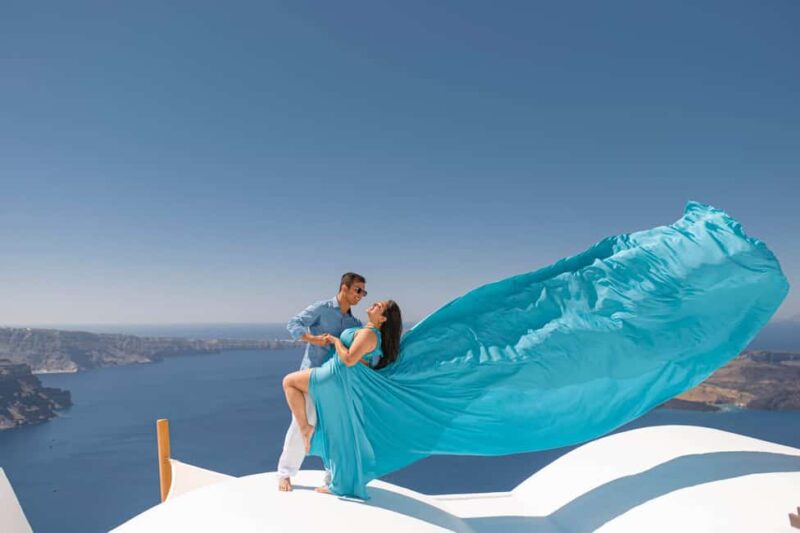 Santorini: Flying Dress with Photos & Video Reel - Who Will Most Appreciate This Tour