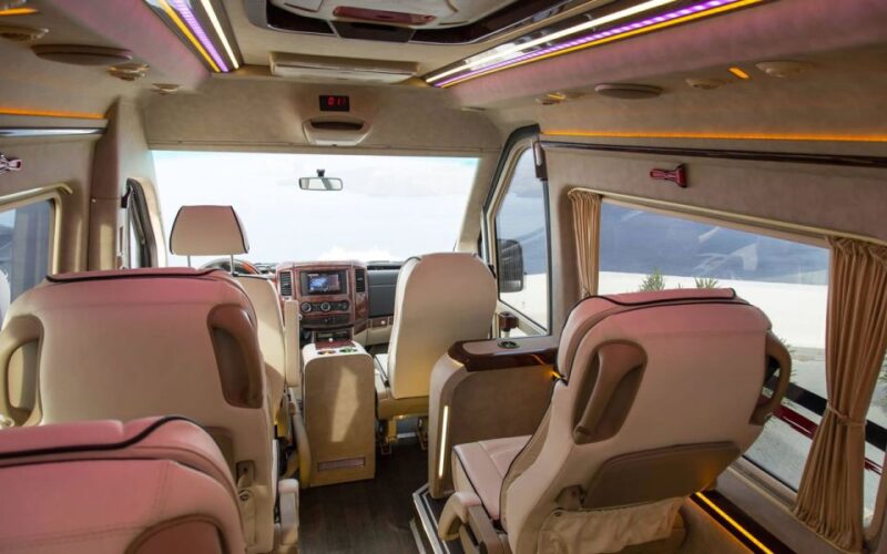 Santorini: Full-Day Small Group Tour - The Guide’s Approach and Customization