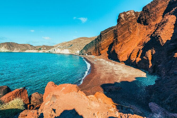 Santorini: Full Island Tour & Sunset with Local Guide & Pick-up - Sunset in Oia’s Enchanting Village