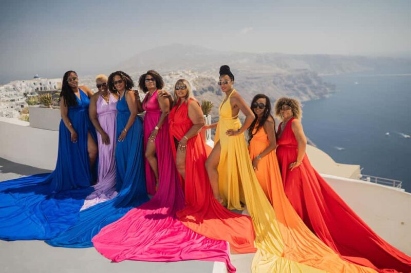 Santorini: Group Flying Dress Photoshoot with Pickup - Key Points