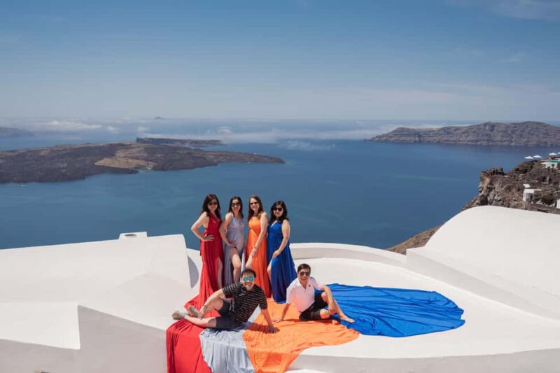 Santorini: Group Flying Dress Photoshoot with Pickup - Choosing Your Perfect Flying Dress in Any Color