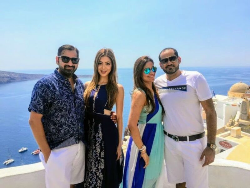 Santorini: Guided Tour to 3 Wineries with Wine Tastings - The Guide’s Role and Tour Atmosphere