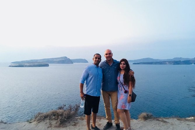 Santorini Highlights: 5-Hour Private Tour with Wine-Tasting - Wine Tasting at a Volcanic Vineyard