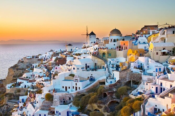 Santorini Highlights: 5-Hour Private Tour with Wine-Tasting - Exploring Oias Iconic Village and Views